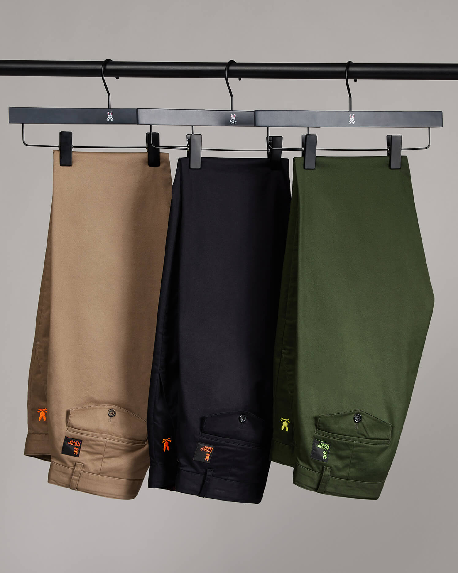 Psycho Bunny Chinos - Premium Comfort and Style in beige