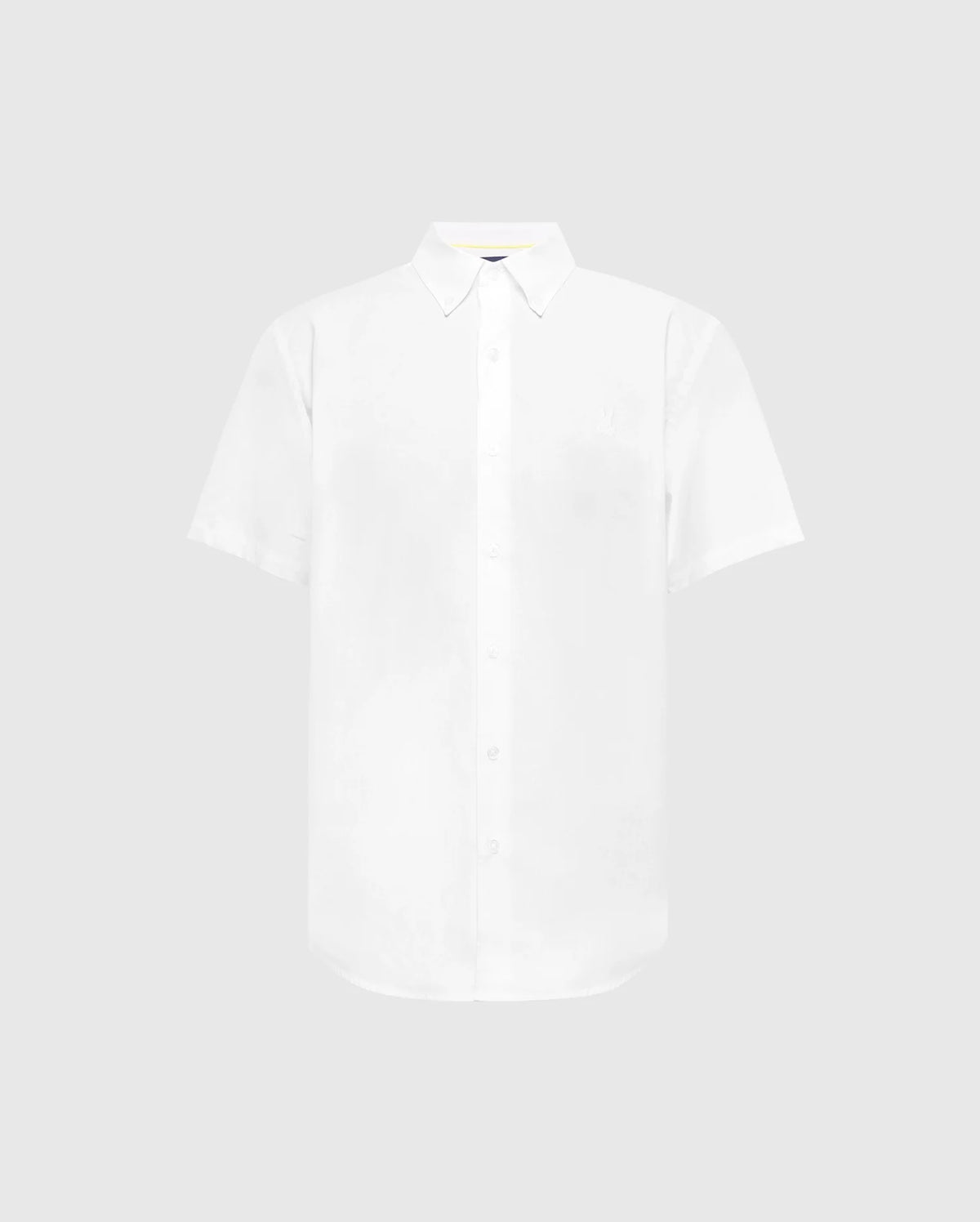 The MENS GABRIEL SHORT SLEEVE SHIRT - B6Q351F200 by Psycho Bunny is showcased on a grey canvas. Made from fine Pima cotton, it boasts a classic collar, button-up style, and features an embroidered Bunny logo on the left chest.