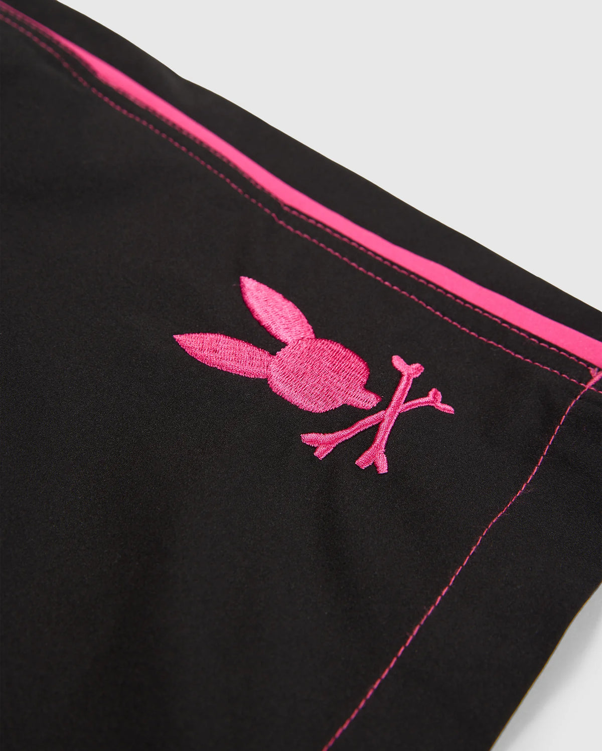 Logo detail on Men's rockdale lightweight swim trunk