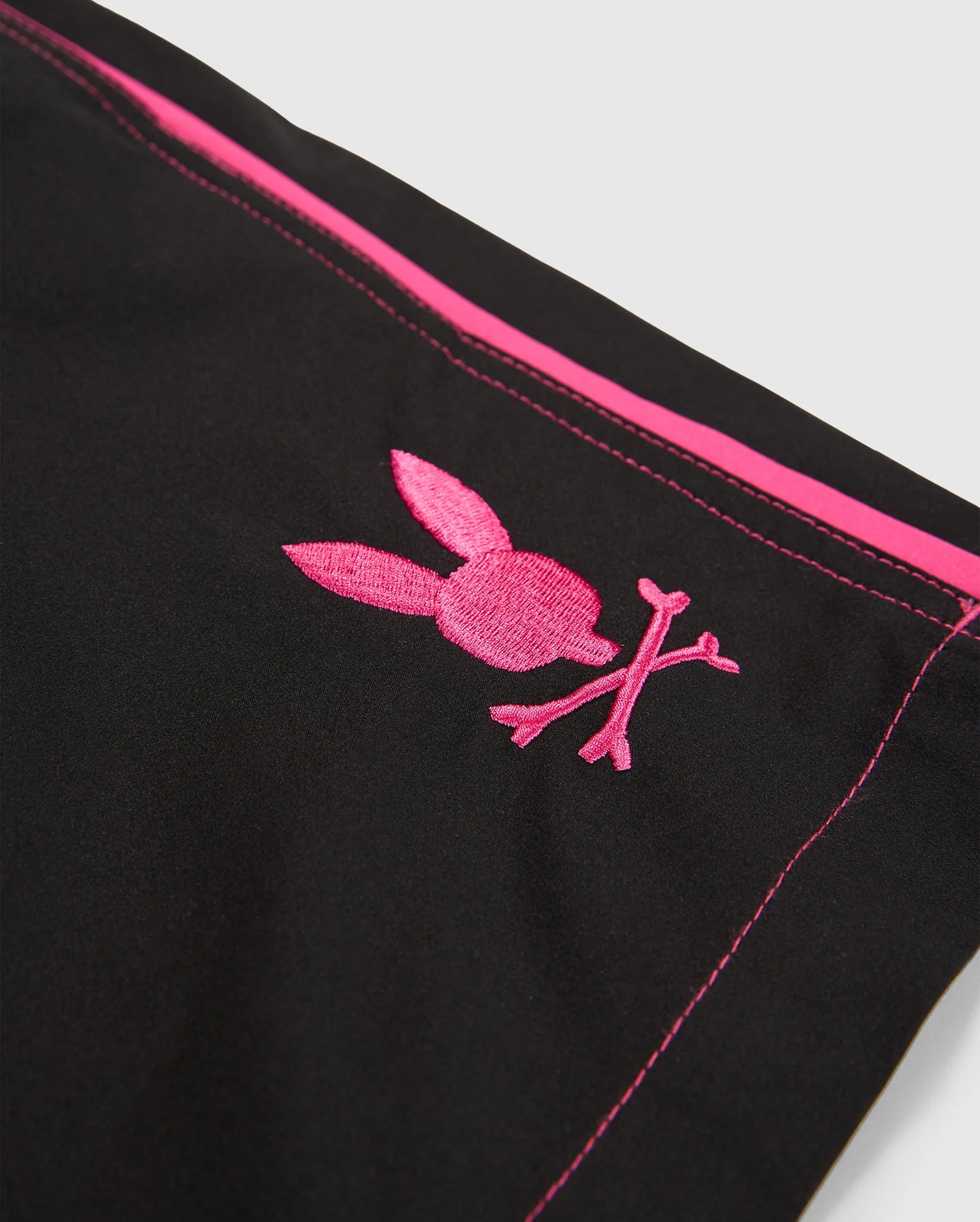 Logo detail on Men's rockdale lightweight swim trunk