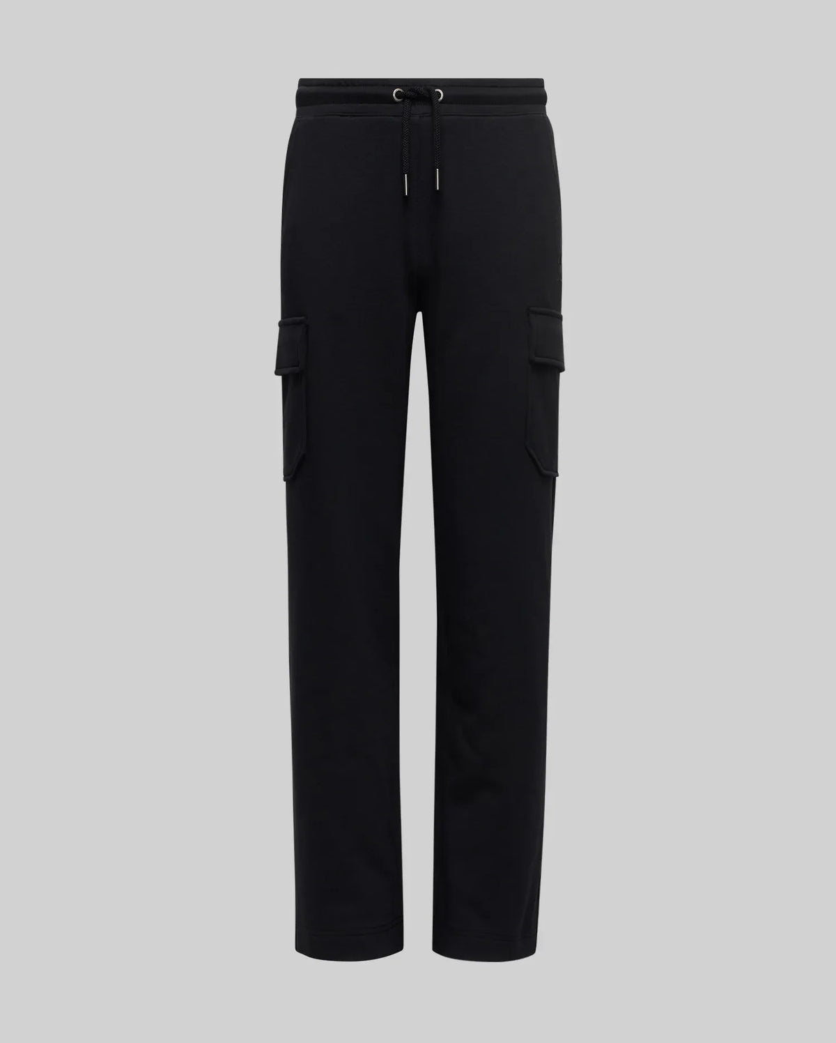 The KIDS NASH CARGO SWEATPANT - KB0800004 by Psycho Bunny offers classic comfort with an elastic waistband, drawstring, roomy cargo pockets, and two side flap pockets, shown against a light gray background.